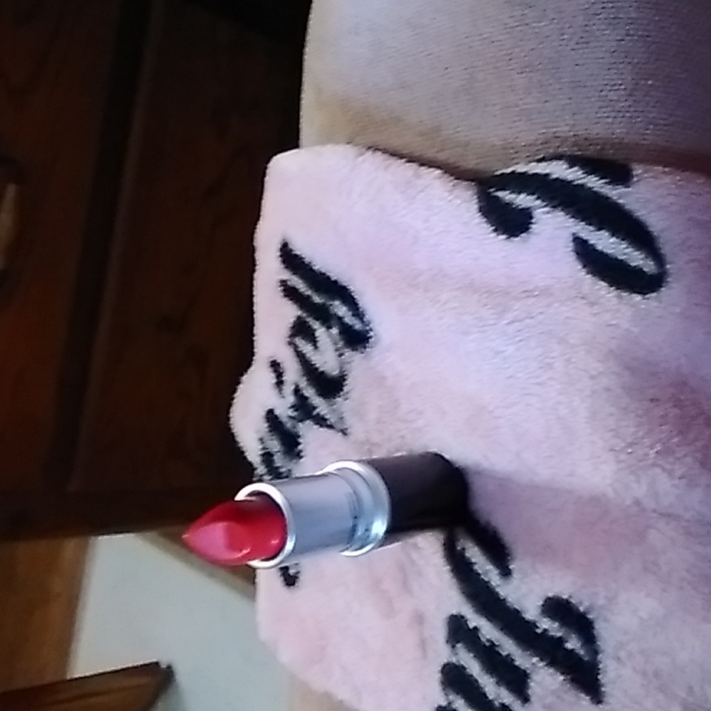 COPY - Mac bundle matte lipsticks some new with tags some new with out,never sw⦠- Picture 14 of 16